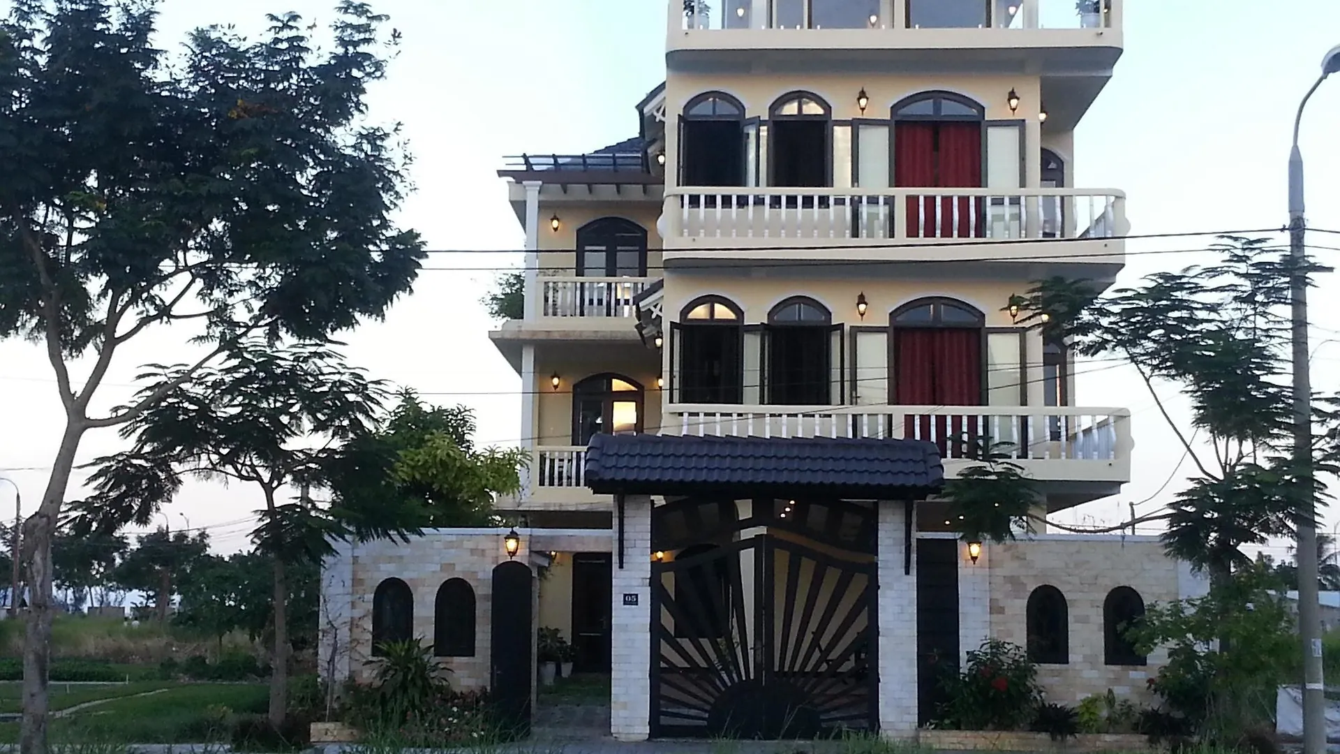Hamilton Oceanview Villa Da Nang